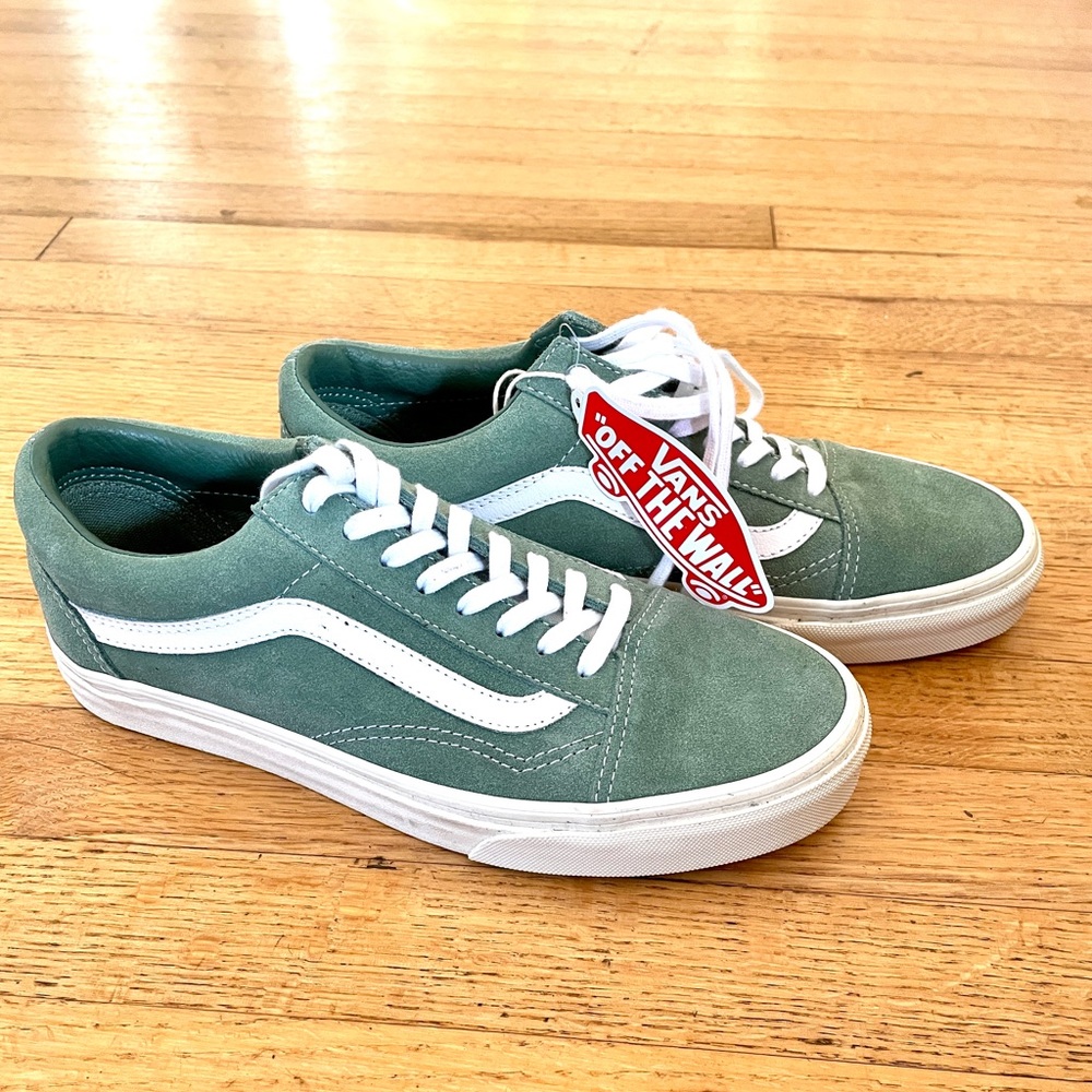 NIB Vans Old Skool Suede Sneakers